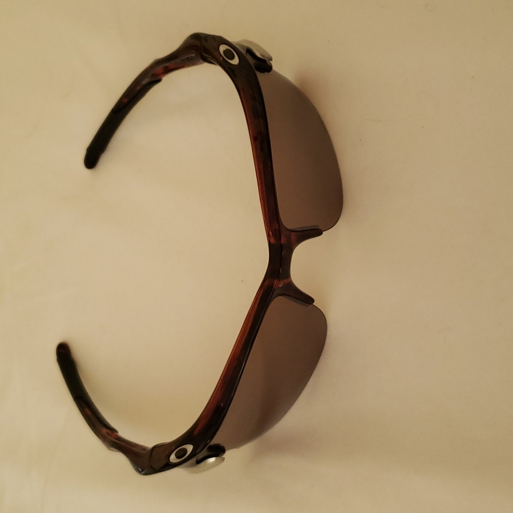 Oakley sunglasses (leopard print?)